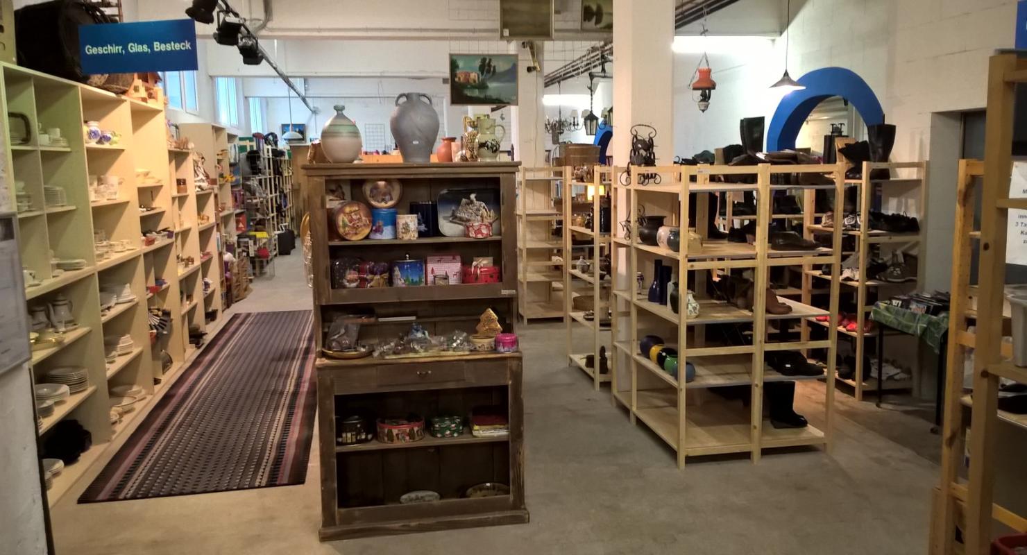 HIOB Brockenstube Secondhand - Second-Hand-Kleidung in Bern