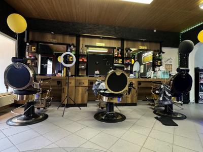 Swiss Barbershop - Huttwil - Mode upcyclée à Berne