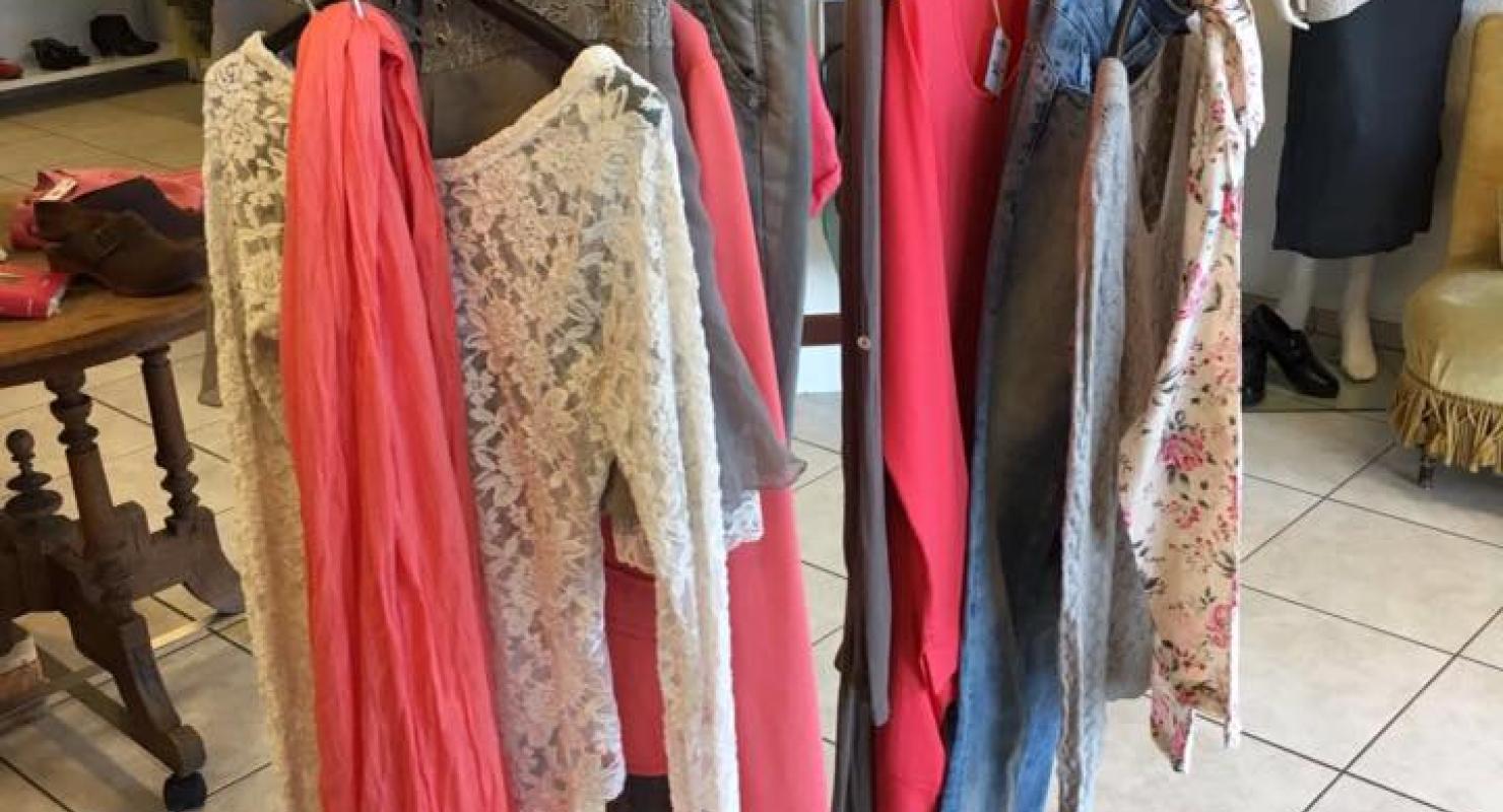 Retro - Second-Hand-Kleidung in Bern