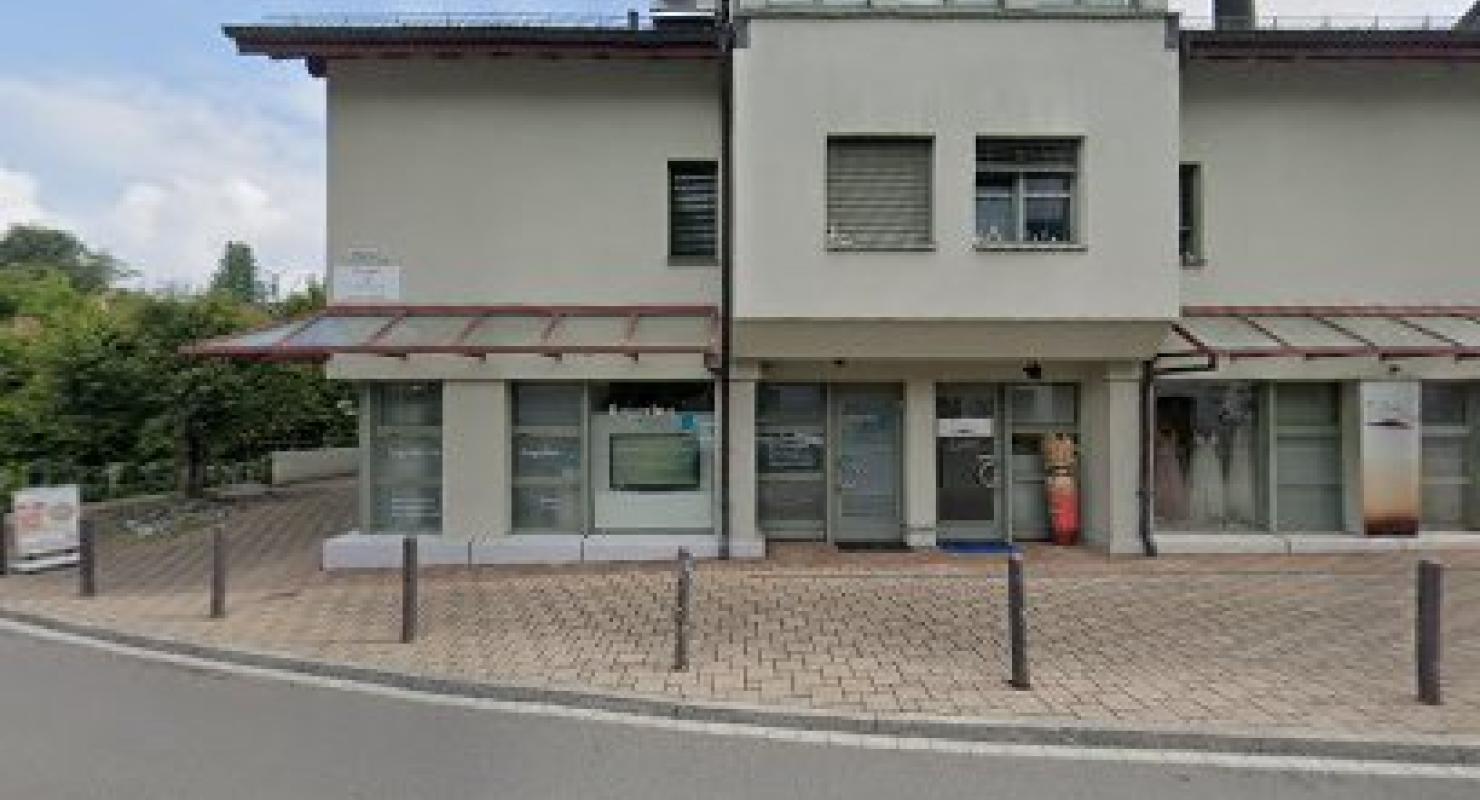 Schneiderei Fingerhut - A. Jafari - Upcycling-Mode in Zürich