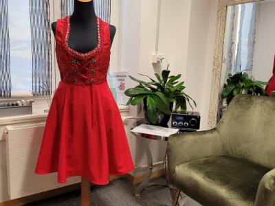 Enisa Schneideratelier - Upcycling-Mode in Zürich