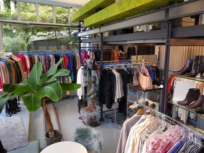 Jiki, Schneiderei, Secondhand, Textilreinigung / Chemische Reinigung - Upcycling-Mode in Zürich