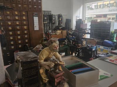 Schuhmacherei Michele Scrocca - Second-hand Clothing in Zurich