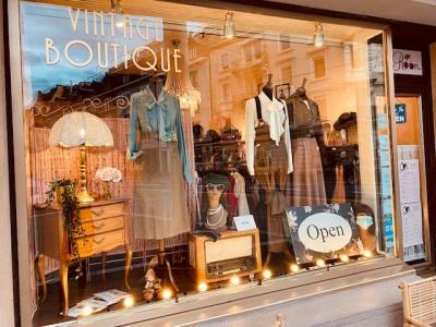 PowderRoom Vintage Boutique - Second-Hand-Kleidung in Zürich