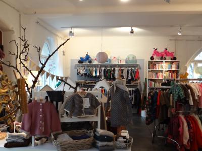 Pimpinilli der Secondhandladen rund ums Kind - Abbigliamento di seconda mano a Zurigo