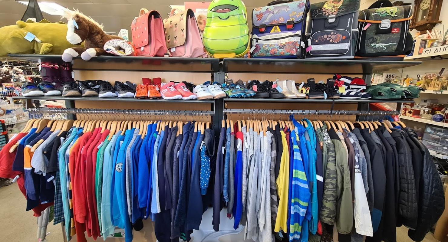 Fundsachenverkauf - Second-Hand-Kleidung in Zürich