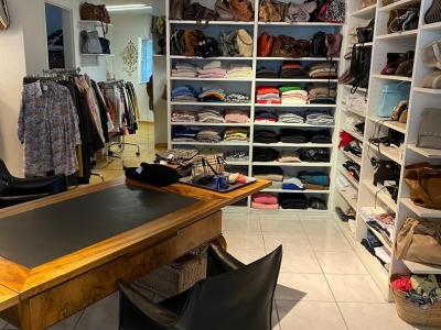 Second Hand-Mode und Näh-Atelier - Second-Hand-Kleidung in Zürich