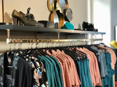 Hazel’s Boudoir | Vintage Boutique - Second-hand Clothing in Zurich
