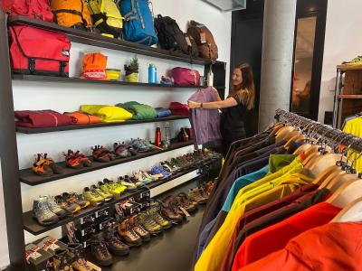 2nd Peak – Second Hand Outdoor Shop in Zürich - Abbigliamento di seconda mano a Zurigo