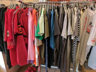 Caritas Secondhand - Gold - Abbigliamento di seconda mano a Zurigo