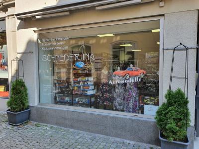 Nähatelier SchneiderIna - Upcycled Fashion in Zurich
