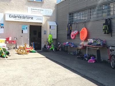 Kinderkleiderbörse Pumuckel - Abbigliamento di seconda mano a Zurigo