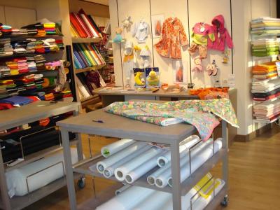 Böppli Nähcenter - Second-hand Clothing in Zurich
