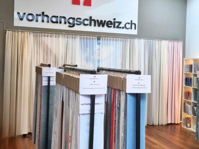 Vorhangschweiz.ch - Abbigliamento di seconda mano a Zurigo