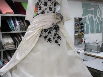 Schneideratelier, Nähmaschinen, Kleiderreinigung Castrischer Brunner - Moda upcycled a Zurigo