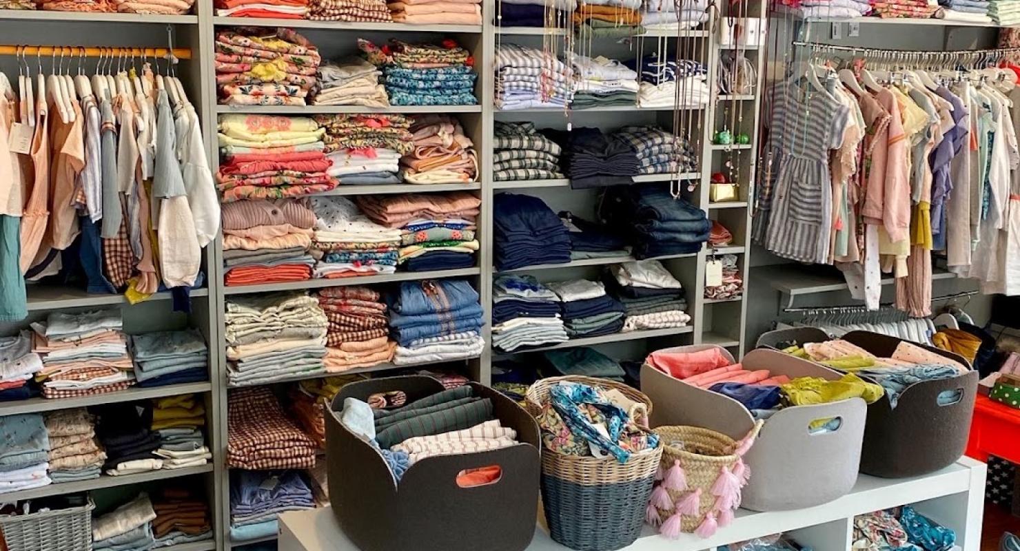 Pompons - Second-Hand-Kleidung in Zürich