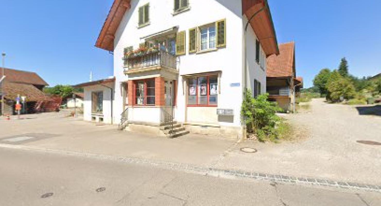 Stofflichkeiten - Second-hand Clothing in Zurich