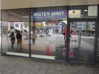 MISTER MINIT Bülach EKZ Sonnenhof - Second-Hand-Kleidung in Zürich