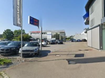 Walter Furrer | Elektromotoren | Reparaturwerkstatt - Second-hand Clothing in Zurich