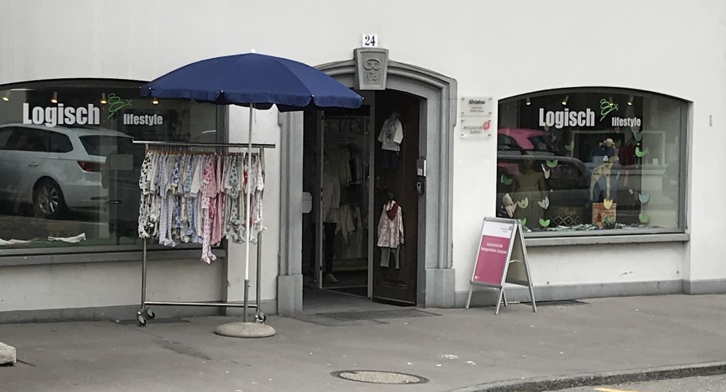 LOGISCH lifestyle GmbH - Second-Hand-Kleidung in Aargau