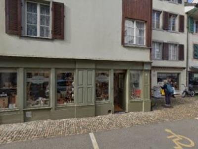 Robert Frank Schuhmacherei - Second-Hand-Kleidung in Basel-Land
