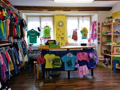 BÖRSEHÜSLI Kinderkleiderbörse Tanja Schäfer & Andrea Tarnutzer - Second-Hand-Kleidung in Basel-Land