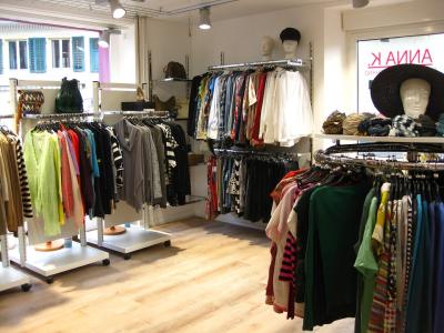 ANNA K. - FIRST AND SECONDHAND FASHION - Abbigliamento di seconda mano a Basilea-Campagna