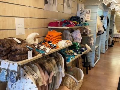 Bbg - Clothing Les Tout-Petits - Second-Hand-Kleidung in Freiburg