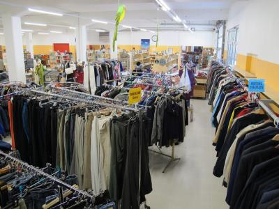Communauté d'Emmaüs Fribourg - Second-Hand-Kleidung in Freiburg