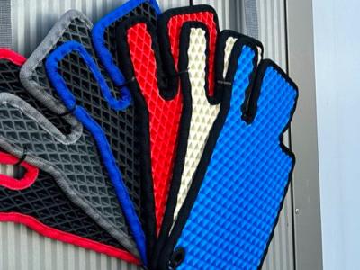 Tapis dans la voiture - Riparazione e modifica a Friborgo