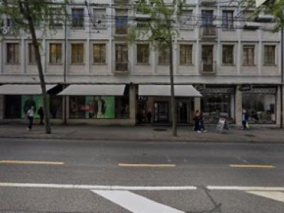 Multi Service Kechouane - Second-Hand-Kleidung in Freiburg