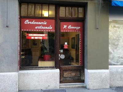 Pietro Carrozzo - Abbigliamento di seconda mano a Friborgo
