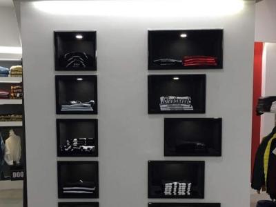 BRONXSTORE.CH - Upcycling-Mode in Basel-Stadt