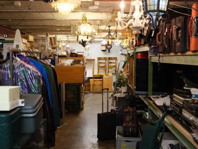 Chäller Brocki Basel - Second-Hand-Kleidung in Basel-Stadt