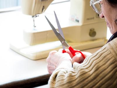 Rotkreuz Nähatelier - Rotes Kreuz Basel - Reparatur & Änderung in Basel-Stadt