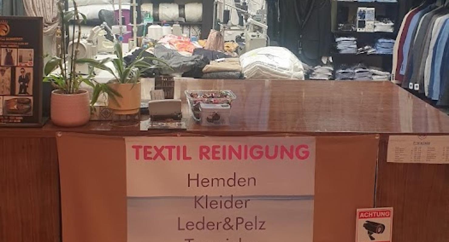 EXPRESS SCHNEİDEREİ STÜCKİ - Upcycling-Mode in Basel-Stadt